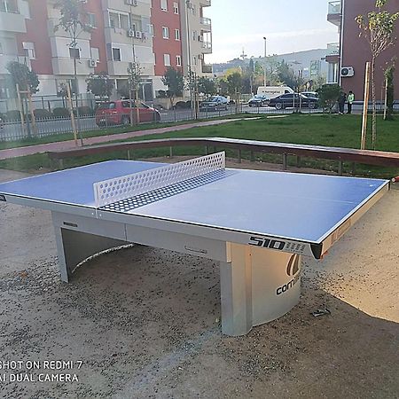 Aga Apartman Podgorica Exterior foto