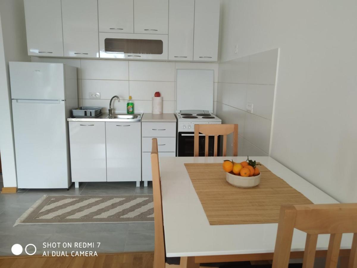 Aga Apartman Podgorica Exterior foto
