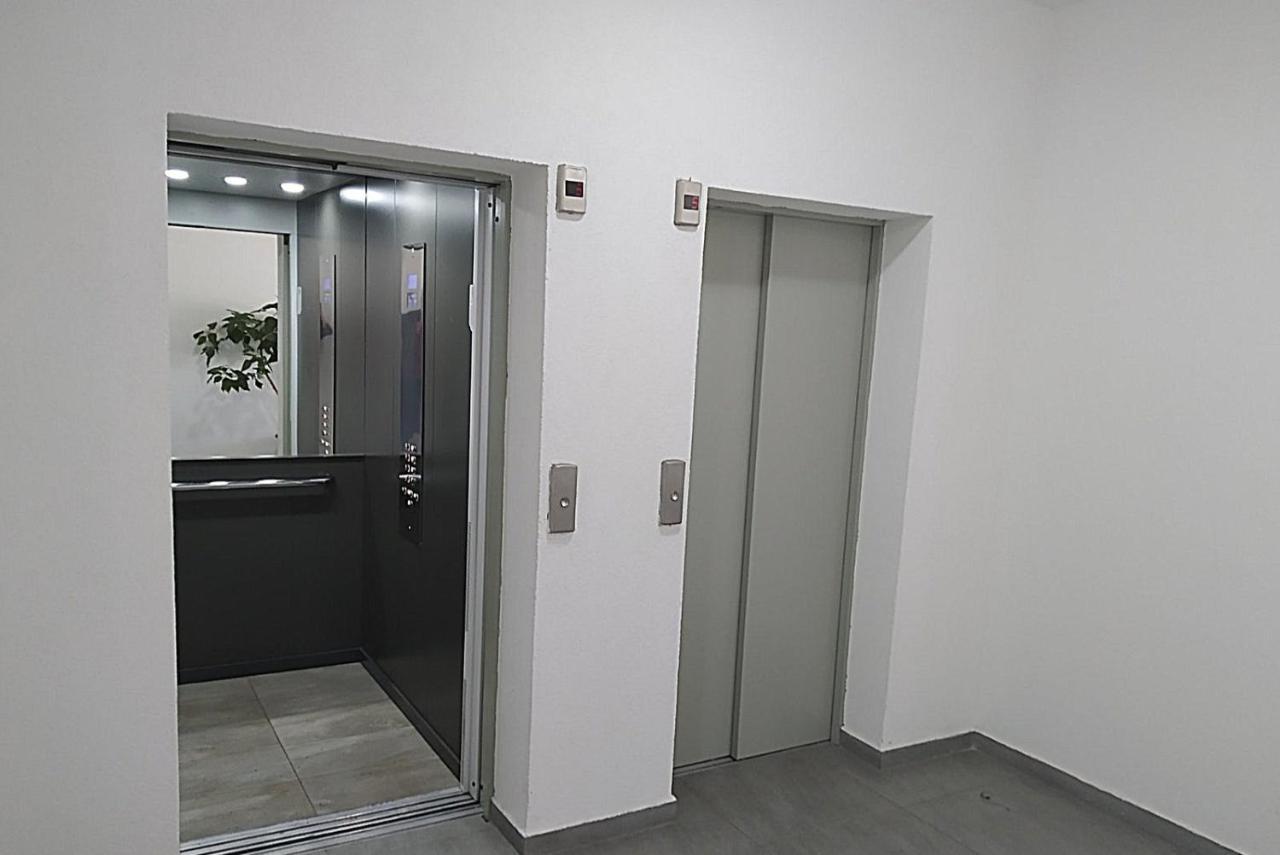 Aga Apartman Podgorica Exterior foto